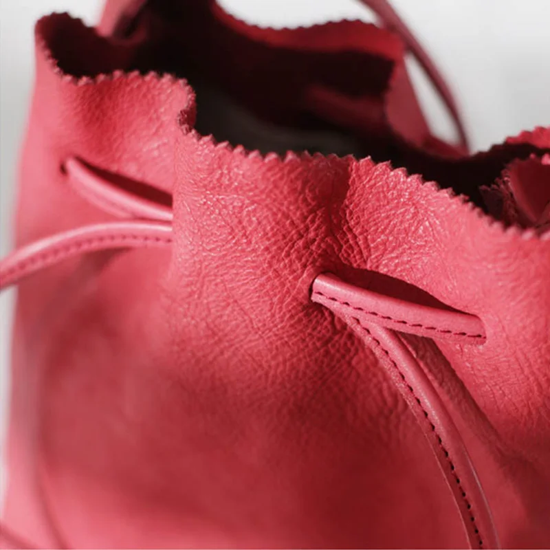 AETOO Teen heart Summer small bag, hundred summer small fresh red bucket bag, female retro leather soft leather shoulder bag