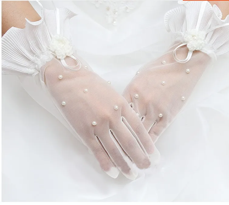 Romantic White Wrist Wedding Gloves With Pearls Elegant Bridal Gloves