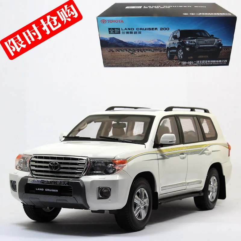 

YJ 1/18 Scale JAPAN TOYOTA LAND CRUISER 200 SUV Diecast Metal Car Model Toy For Collection/Gift/Decoration