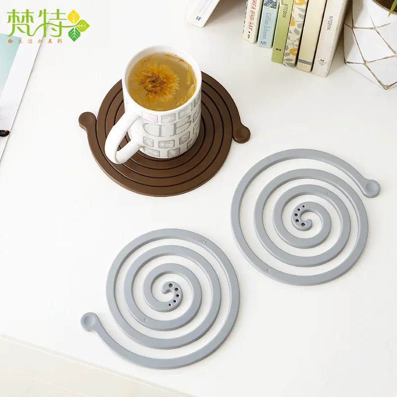 

2pc Mosquito Shape Cup Pad Table Heat Insulation Mat Pad Coaster Anti-scalding Non-slip Milk Bowls Pot Holder Mat Kitchen Tools