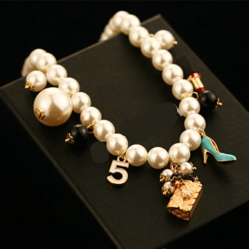 

Brand New Luxury Colorful Peral Pendant Letter 5 Brooch For Women High Qulaity Bag Shoe Fashion cc Necklace Jewelry