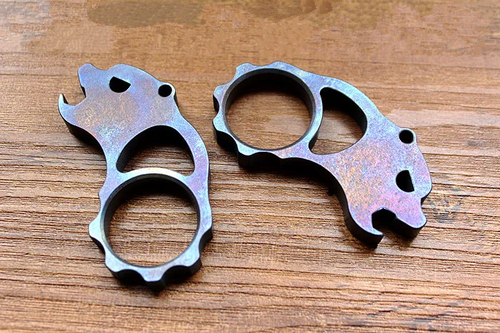 Wire Cutting CNC Bear Head Self-defense Titanium Alloy Knife Beads Paracord Umbrella Rope Outdoor Knife EDC Pendant Multi Tools Wire Cutting CNC Bear Head Self-defense Titanium Alloy Knife Beads Paracord Umbrella Rope Outdoor Knife EDC Pendant Multi Tools