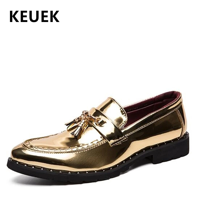 

Fashion Men Casual leather shoes British style Pointed toe Brogue Shoes Youth popular show shoes Male Flats Office shoes 03C