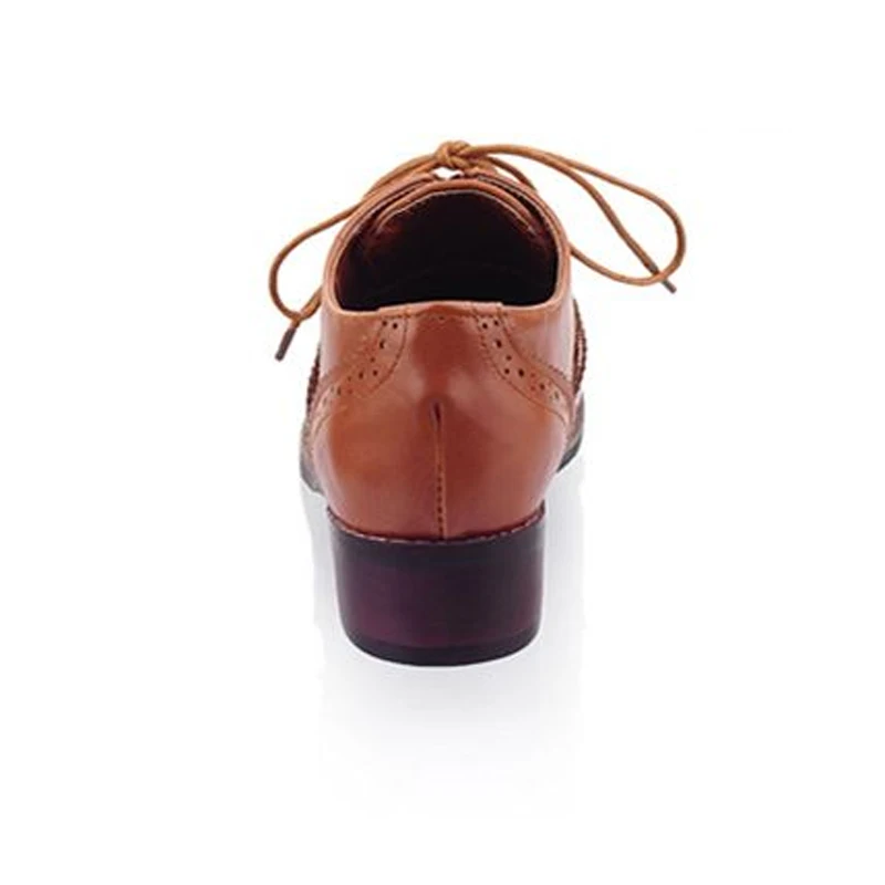 Vintage Carved Women Brogue Oxfords Fashion Round Toe Lace Up Oxford Shoes For Women Big Size 34-43 Ladies Flat Oxfords