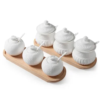 

Butterfly Embossed Ceramic Spice Jar Salt Pot With Spoon Lid Goods Tank Kitchen Seasoning Box Bottle 3pcs sets