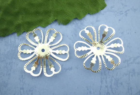 

DoreenBeads 15PCs Silver Plated Filigree 6Petals Flower Beads Caps 28x28mm.