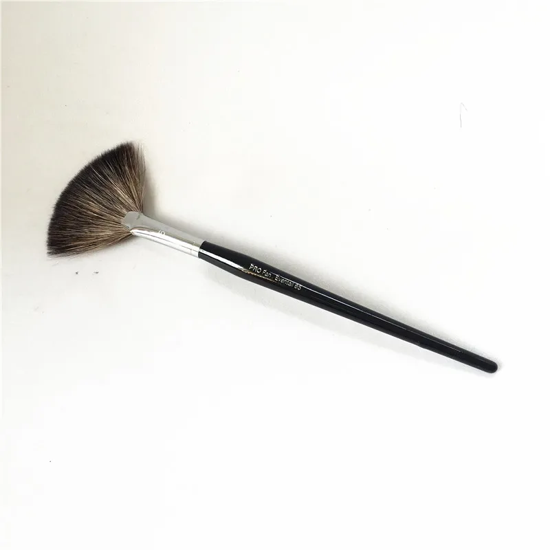 Sephora PRO Fan Brush #65 _ 7