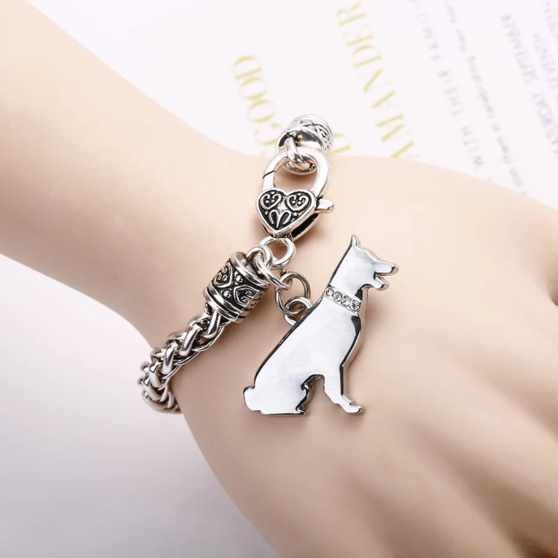 

Cute Shetland Shepherd Dog Pet Dog Silver Charm Bracelet Silver Plated Bracelets Lobster Clasp Bracelet for Women man Jewelry