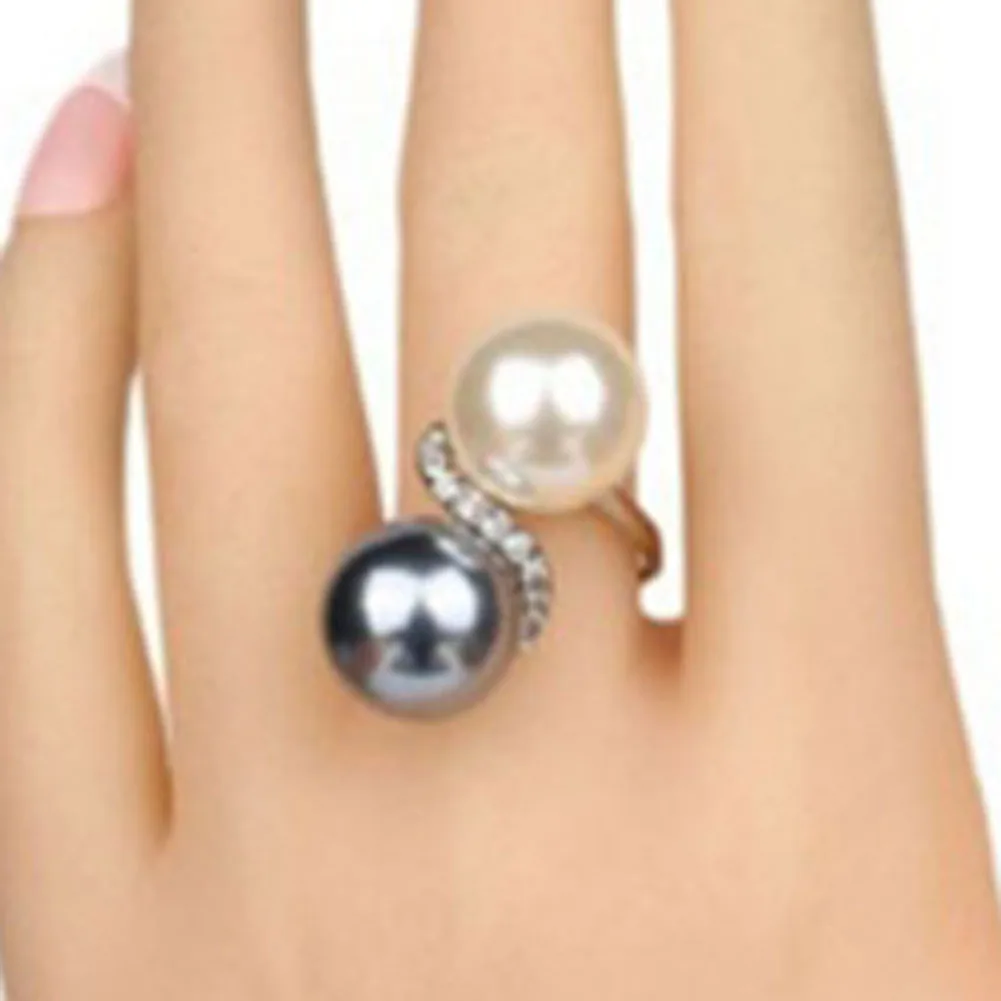 

Double Color Simulated Pearl Rings For Women Shinning Rhinestones Wide Alloy Band Statement Ring Fashion Jewelry