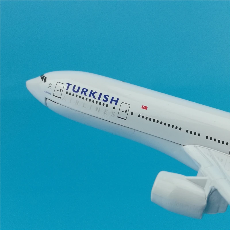 16 см Турция модель самолета B777 турецкий Boeing 777 имитационная окрашенные сплошные
