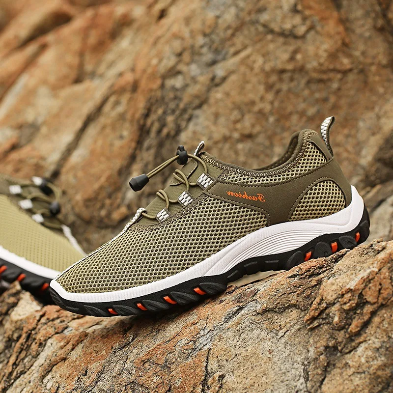 2953147551_1883075228