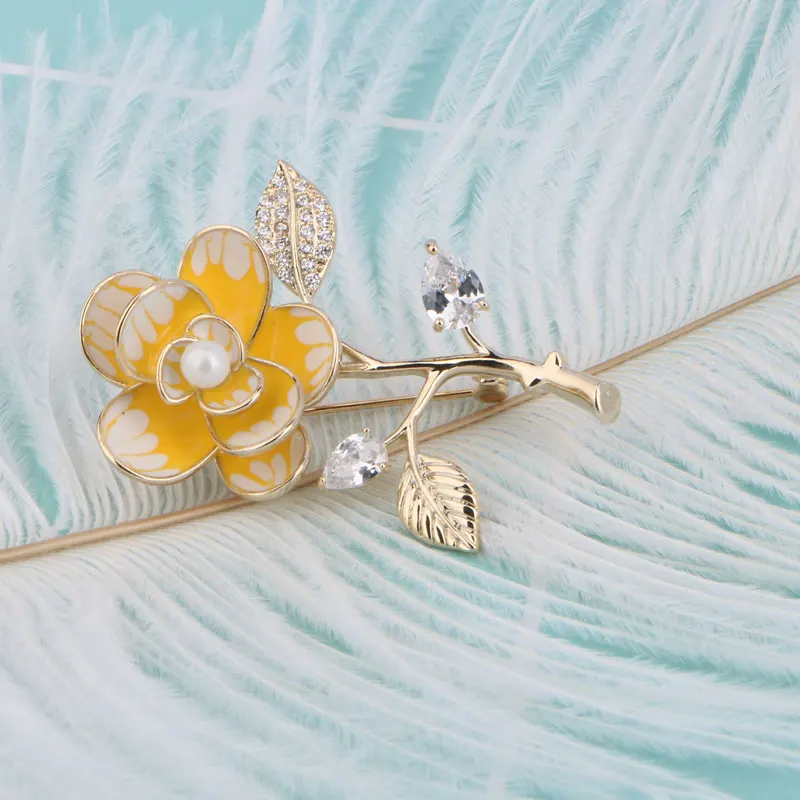 CHUKUI Delicate Yellow Enamel Flower Brooch Zircon Crystal Plant Corsage Women Girls Dress Clothes Jewelry Pins  (3)