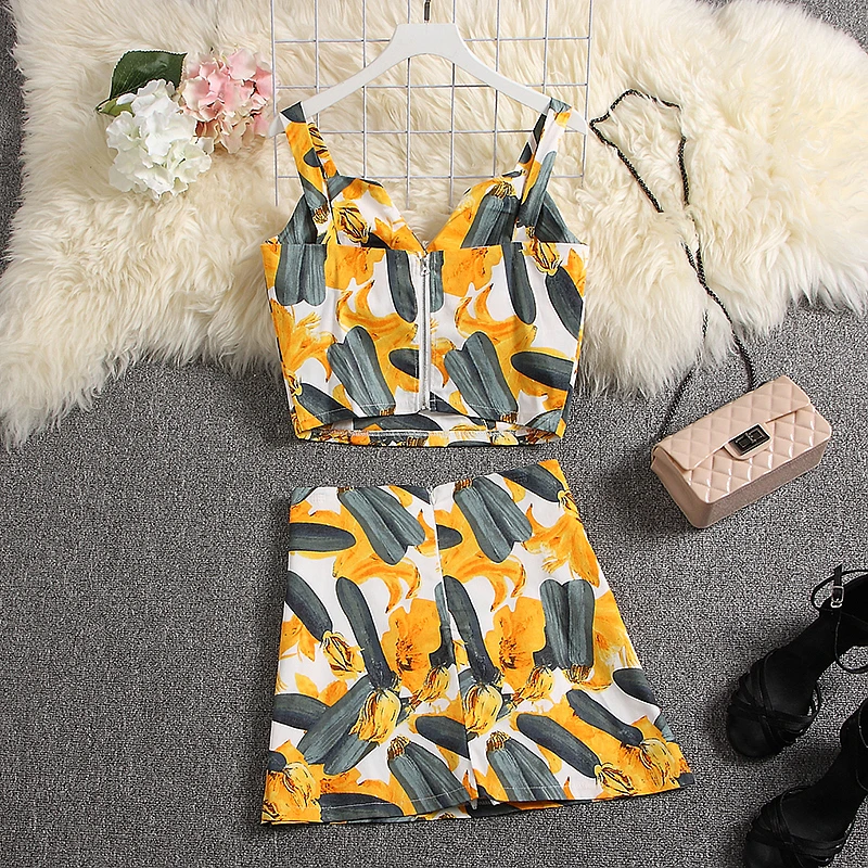 Женский комплект ALPHALMODA стильный топ на бретелях и короткая юбка из 2 предметов