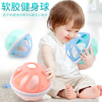 

1 random delivery baby children's toys can bite the teeth hand rattle puzzle soft rubber rolling ball fitness hand catch ball ba