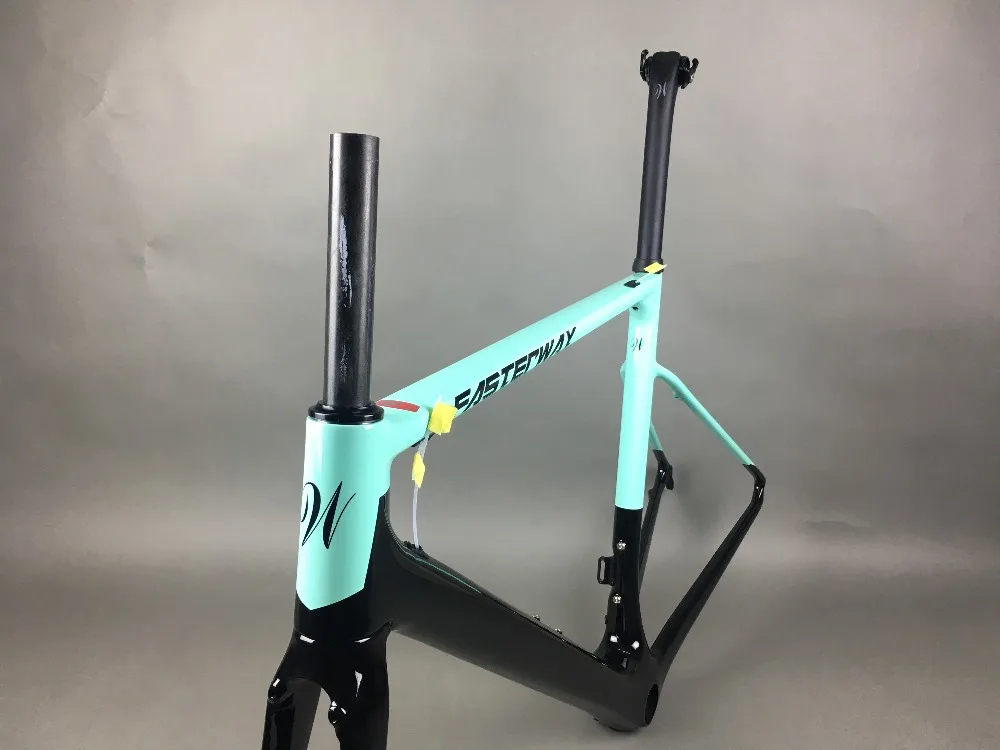 Perfect 2019 design super light FASTERWAY classic carbon road frameset D Brake carbon bike frame:Frameset+Seatpost+Fork+Clamp+Headset 128
