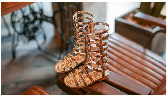 Длинные сандалии г. летняя Европейская обувь в римском стиле для девочек полые ткацкой сандалии модные с открытым носком высокой подошве сандалии прилив