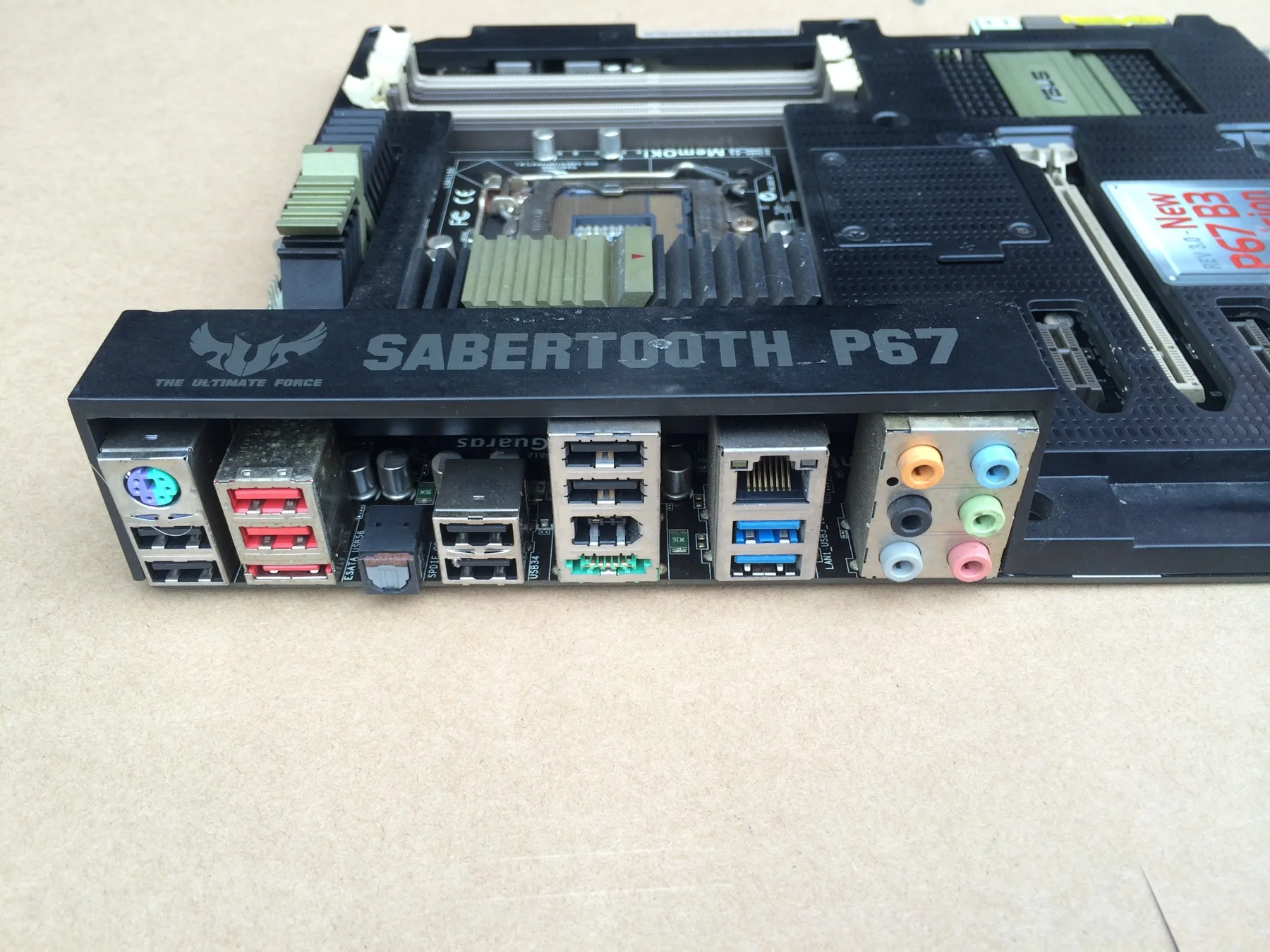 ASUS SABERTOOTH P67 настольная материнская плата P67 Socket LGA 1155 i3 i5 i7 DDR3 32G atxматеринская плата используется 90% Новинка