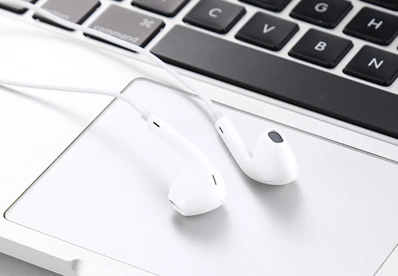 Smart line controlled Bass Denoise HD Call earphones Bluetooth auxiliary connection for iphone 7 8 X XS XS MAX XR and ios series