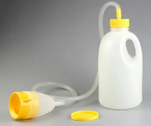 

1700ML Portable Reusable Driver Travel Patient Children Potty Urinal Toilet Pee