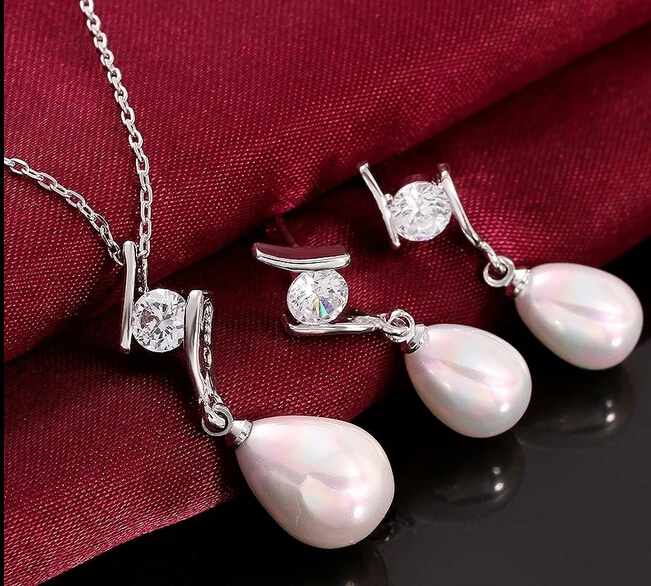 

Jewelry 001036 Silver Crystal Pearl Necklace&Earrings Set