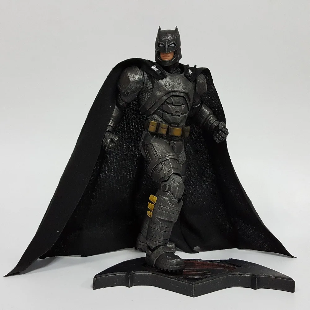 

Batman Action Figure Bruce Wayne Justice League 12inch PVC Anime Movie Batman Heavily Armed Collectible Model Toy Superhero