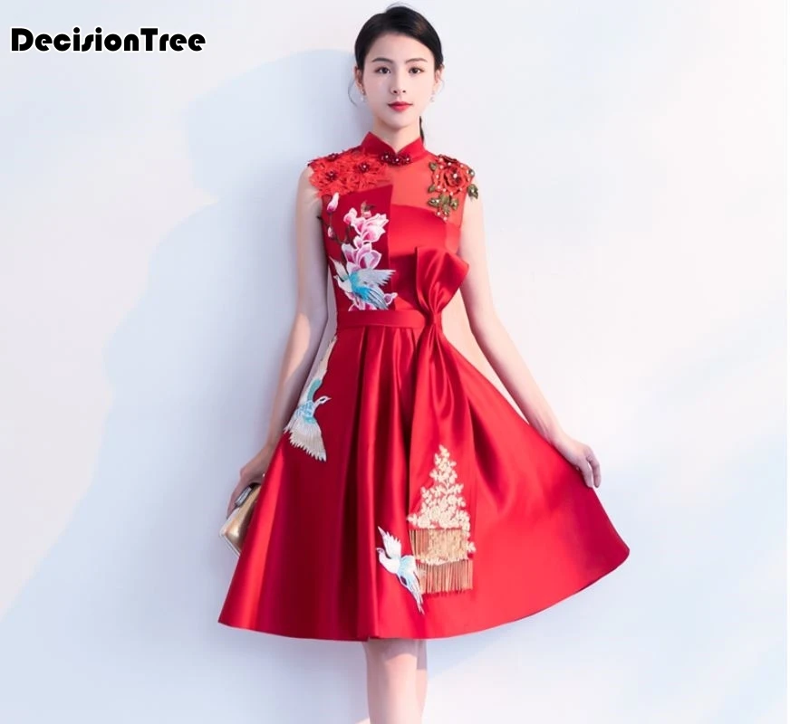 2019 летнее торжественное платье Женский Ципао с коротким рукавом Кружева китайское традиционное платье женщины бежевый Вышивка Ципао для