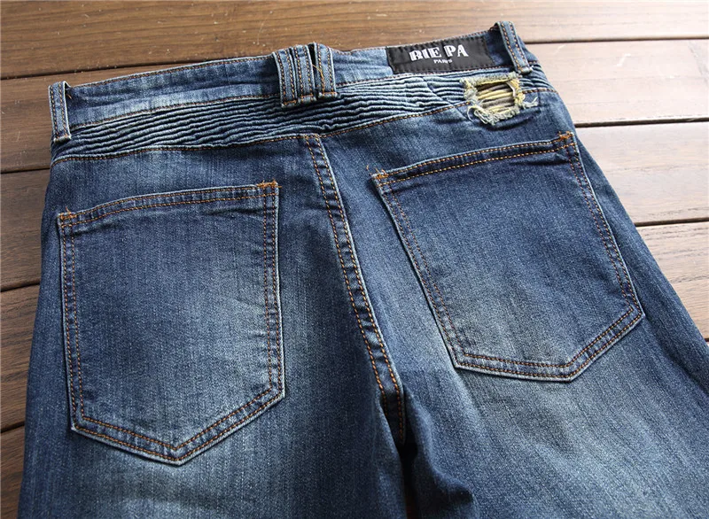 Новые Брендовые мужские камуфляжные нашивки прямые джинсы для мужчин рваные хлопковые джинсы байкерские джинсы Лоскутные рваные узкие брюки стрейч
