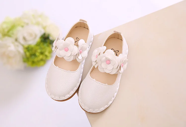 Обувь для девочек; сезон весна-осень; детская кожаная обувь для девочек; повседневные однотонные вечерние туфли принцессы с цветочным узором; кожаные туфли - Цвет: White