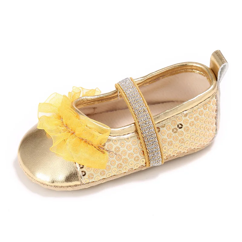 Искусственная кожа с блестками Кожа Новорожденного для маленьких девочек Мокасины, мягкая детская обувь для малышей с цветочным принтом вечерние нескользящая обувь для колыбельки - Цвет: Золотой
