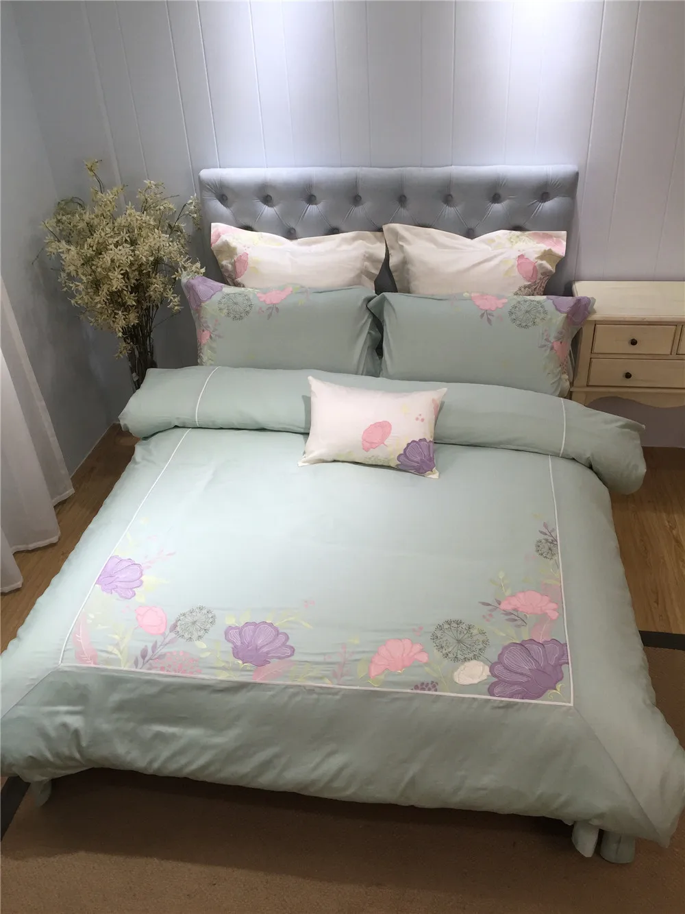 4PCS 100 Long Staple Cotton 60S Sateen bedclothes Light pastel green