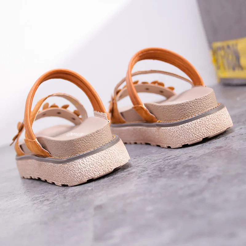 Лето, богемный стиль женские пляжные сандалии Нескользящая женская обувь для отдыха женские тапочки на низком каблуке цветок слипоны размер: 34-43