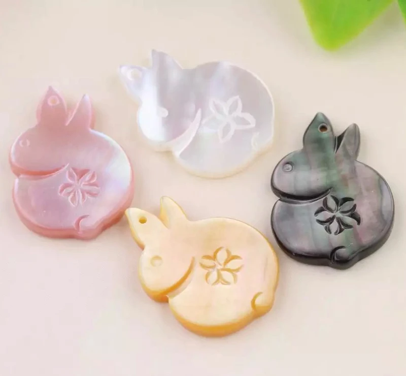 50pcs/lot Mix Colors Drilled Black Yellow White Pink Natural Rabbit