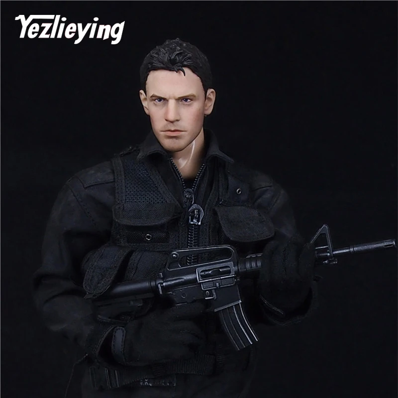 

male head sculpting toys model 1 / 6 scale resident evil chris redfield head man piers A-04 + jack gyilenhaal A-31