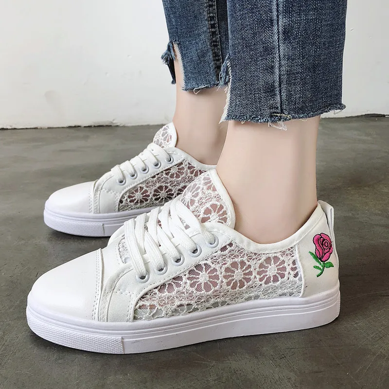 

Shoes Woman Hollow Mesh Lace Breathable Summer Platform Sneakers Women PU Leather Flower Print Soft Ladies Sneakers C1705W