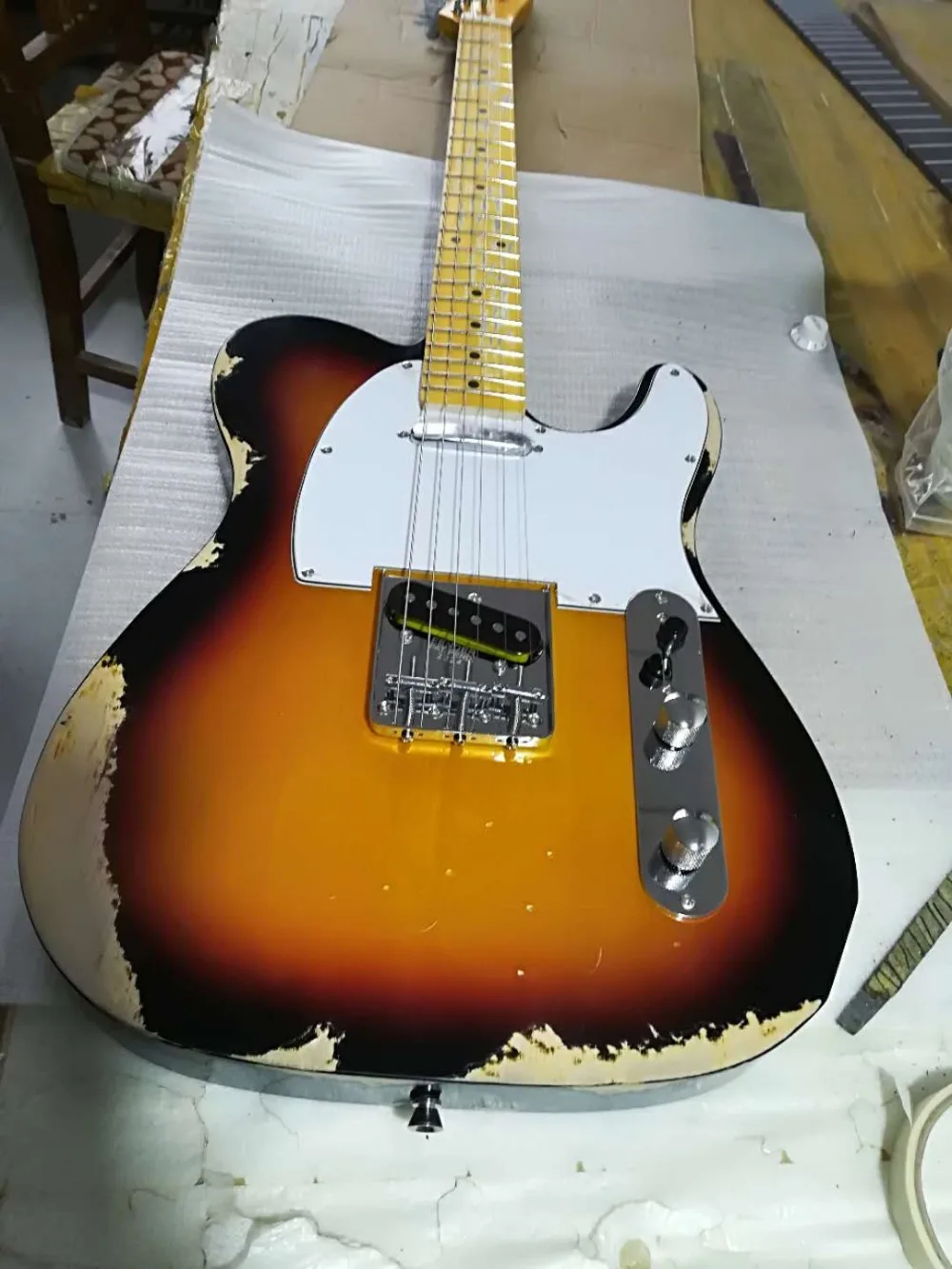 Custom shop, Ретро Закат электрогитара, белый гвардии пластины
