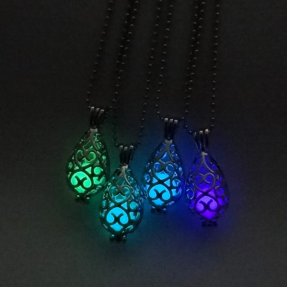 

Hollow Luminous Stone Necklaces Silver Color Chain Necklace Glowing in Dark Pendant Necklaces Maxi Choker Fashion Jewelry