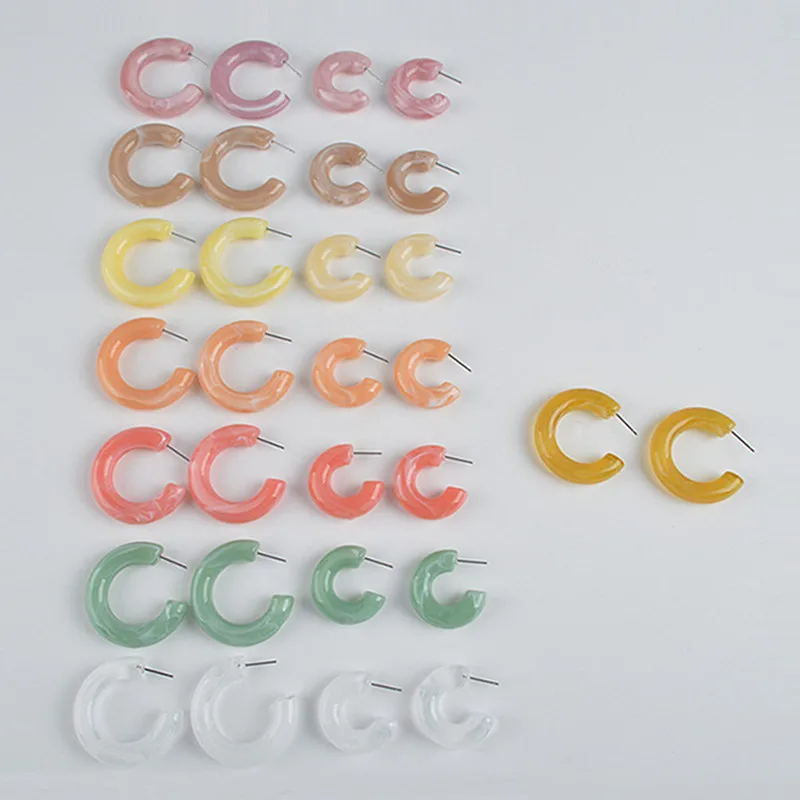 

UJBOX Big Promotion Multicolor Korean Pattern Acrylic Resin Earrings Geometric Semicircular Hoop Earrings Factory Wholesale