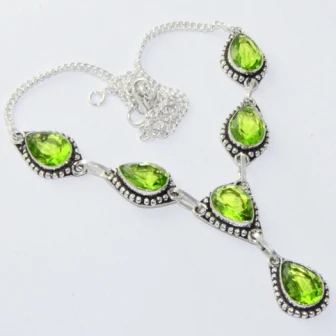 

Peridots Necklace Silver Overlay over Copper, 45 cm, N1934