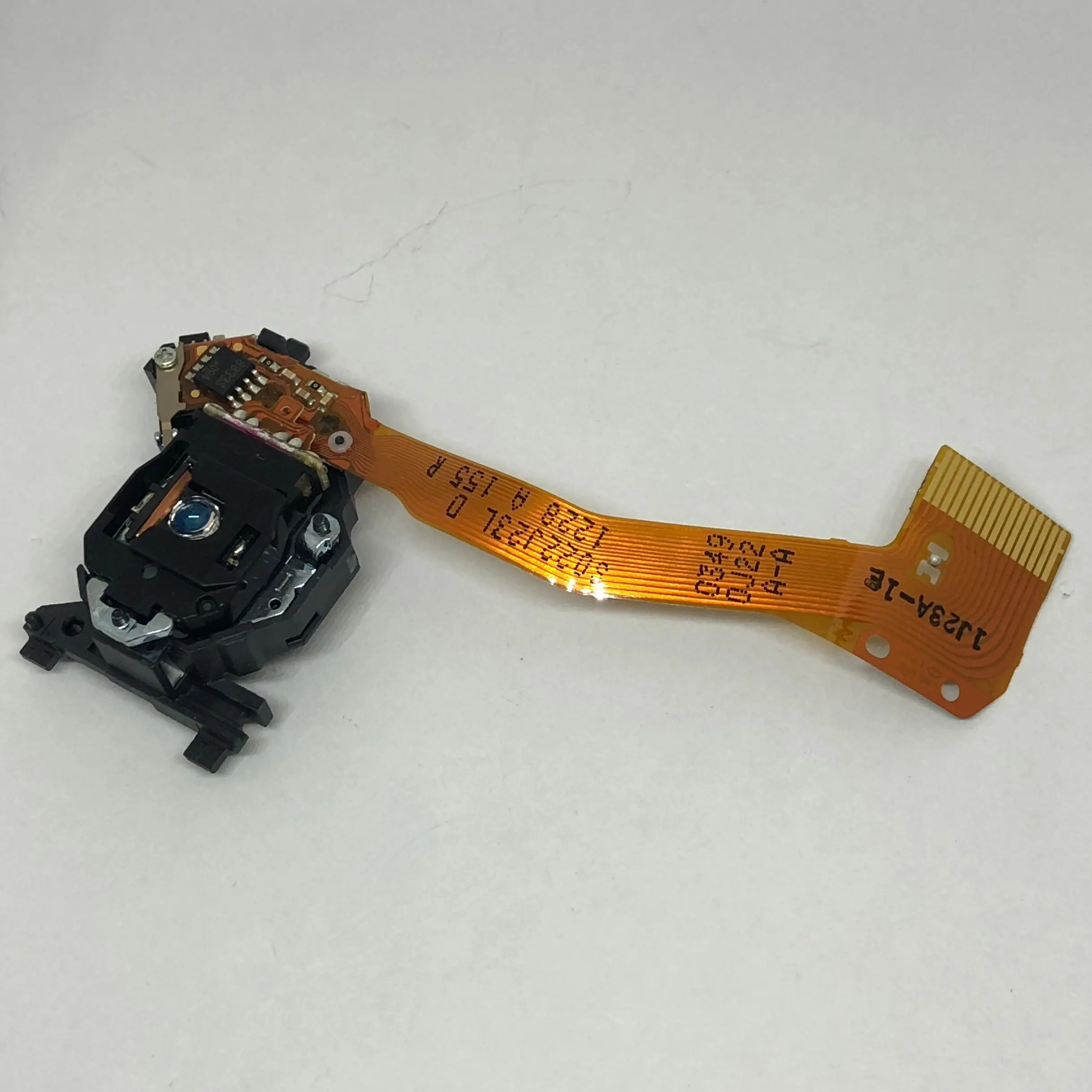 Радиоприемник RAE0155 RAE0155Z E155 новый радиоприемник CD диск с оптической головкой IC и