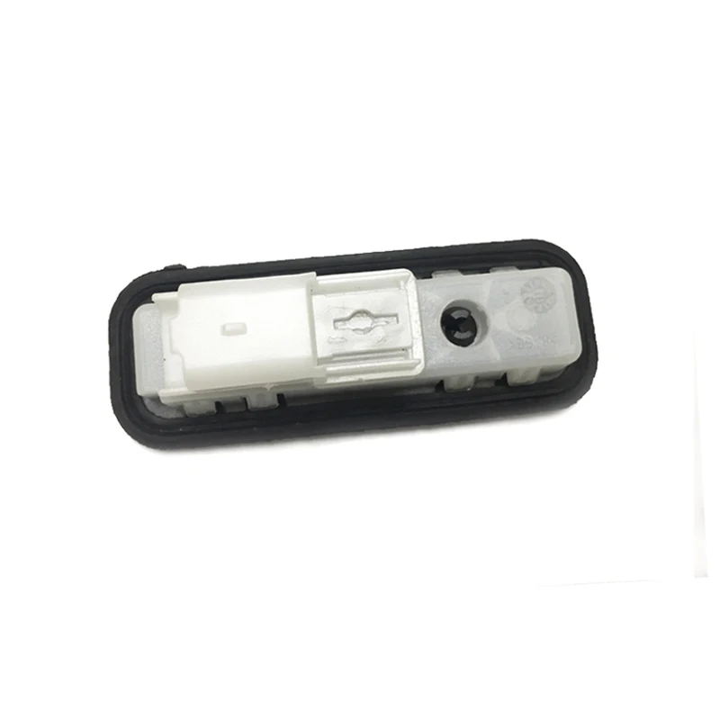 c5 handle trunk switch-1