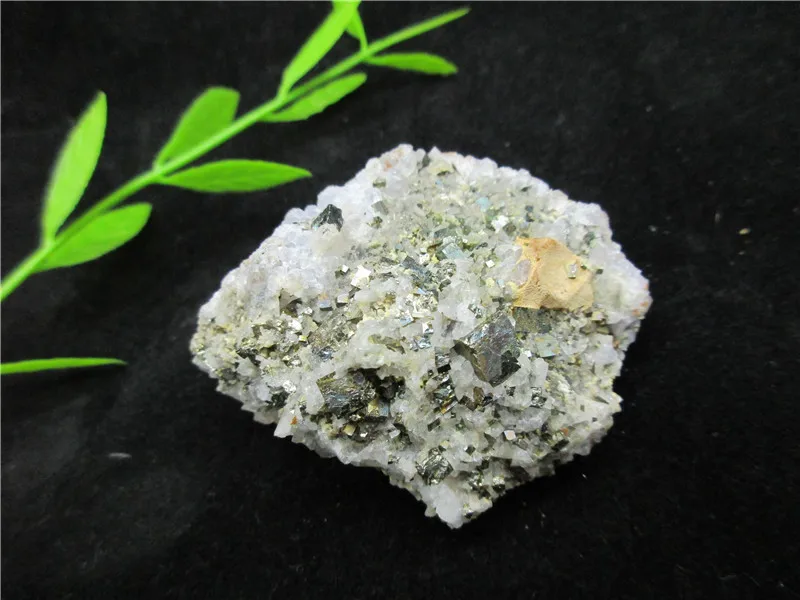 Natural Rare Rock Chalcopyrite White Quartz Crystals Intergrowth And Minerals Healing Crystal Chakra Reiki For Collection | Дом и сад