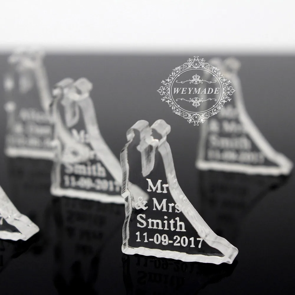 

50Pcs 25mm*20 mm Personalized Engraved Mr & Mrs Surname Clear Acrylic Bride & Groom Wedding Party Table Centerpieces Decor