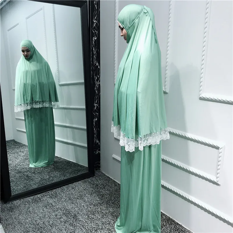 10858218003_1705462258