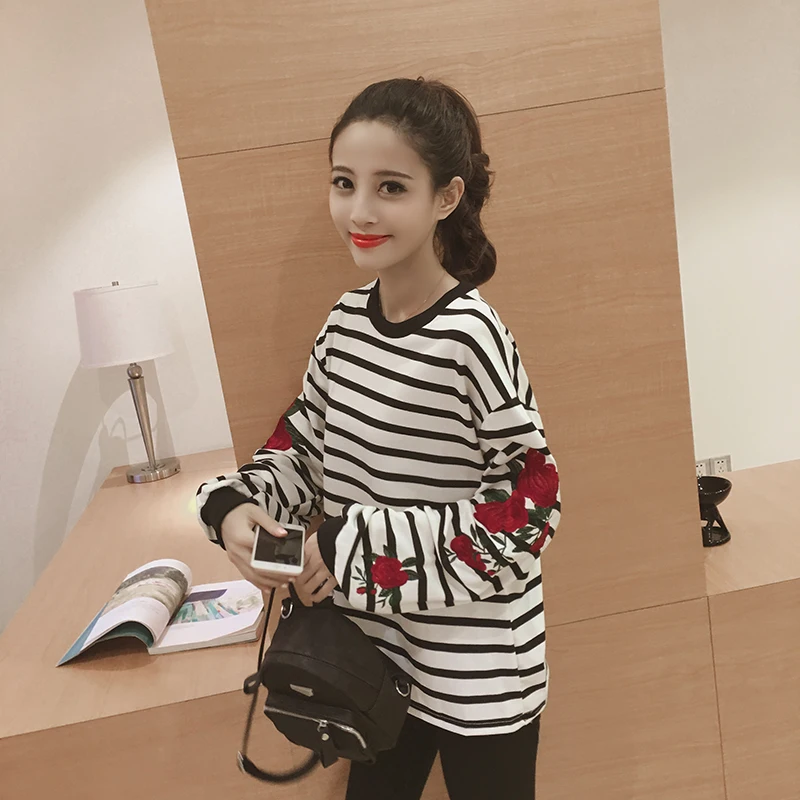 Roses Embroidery Lantern Sleeve Loose Striped Women Sweatshirt (14)