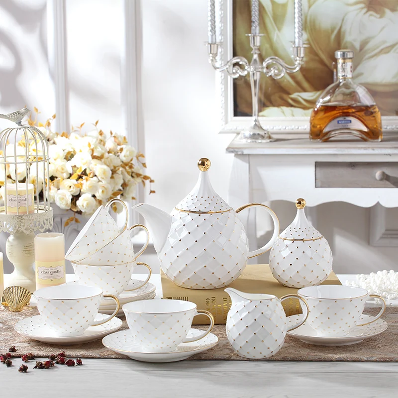 15 pcs fashion classic bone china Coffee Tea Set royal ceramic gift box set 1 pot 1 creamer 1 sugar pot 6 cups saucers 15 pcs fashion classic bone china Coffee Tea Set royal ceramic gift box set 1 pot 1 creamer 1 sugar pot 6 cups saucers