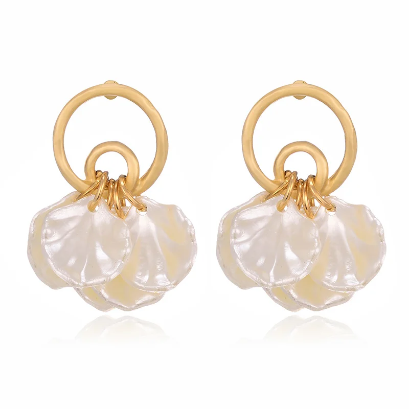 

Round Shell Drop Earrings For Women Gold Color Copper Circle Resin Bead Dangle Earring Fashion Jeweley pendientes mujer 2019