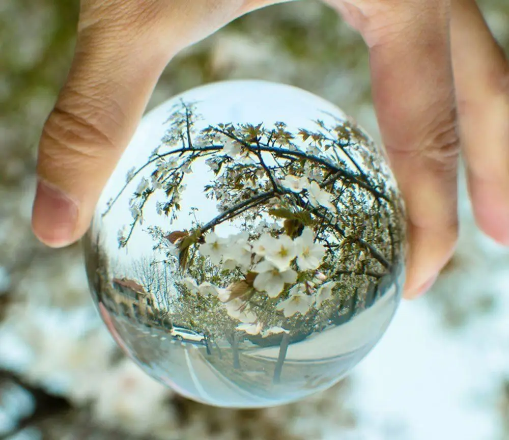 

5-10cm Christmas Ball Ornament Clear Natural Crystal Glass Ball Wedding Festival Party Home Decorations Crafts Miniatures Ball