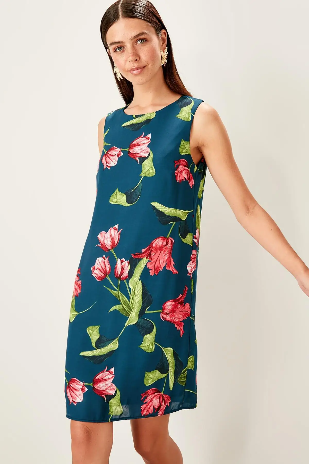 

Trendyol Oil Flower Print Dress TWOSS19FG0098