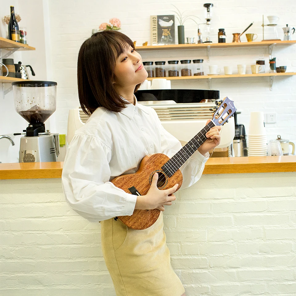 Enya EUT-MAD Tenor Ukulele Solid Gloss Mahogany 26 Inch Wiping Black with High-end 15mm Padded Gig Bag