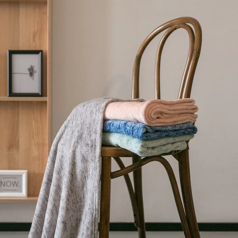 

YEATION Soft Blankets Flannel Lightweight Warm Office Home Multi-purpose Blanket